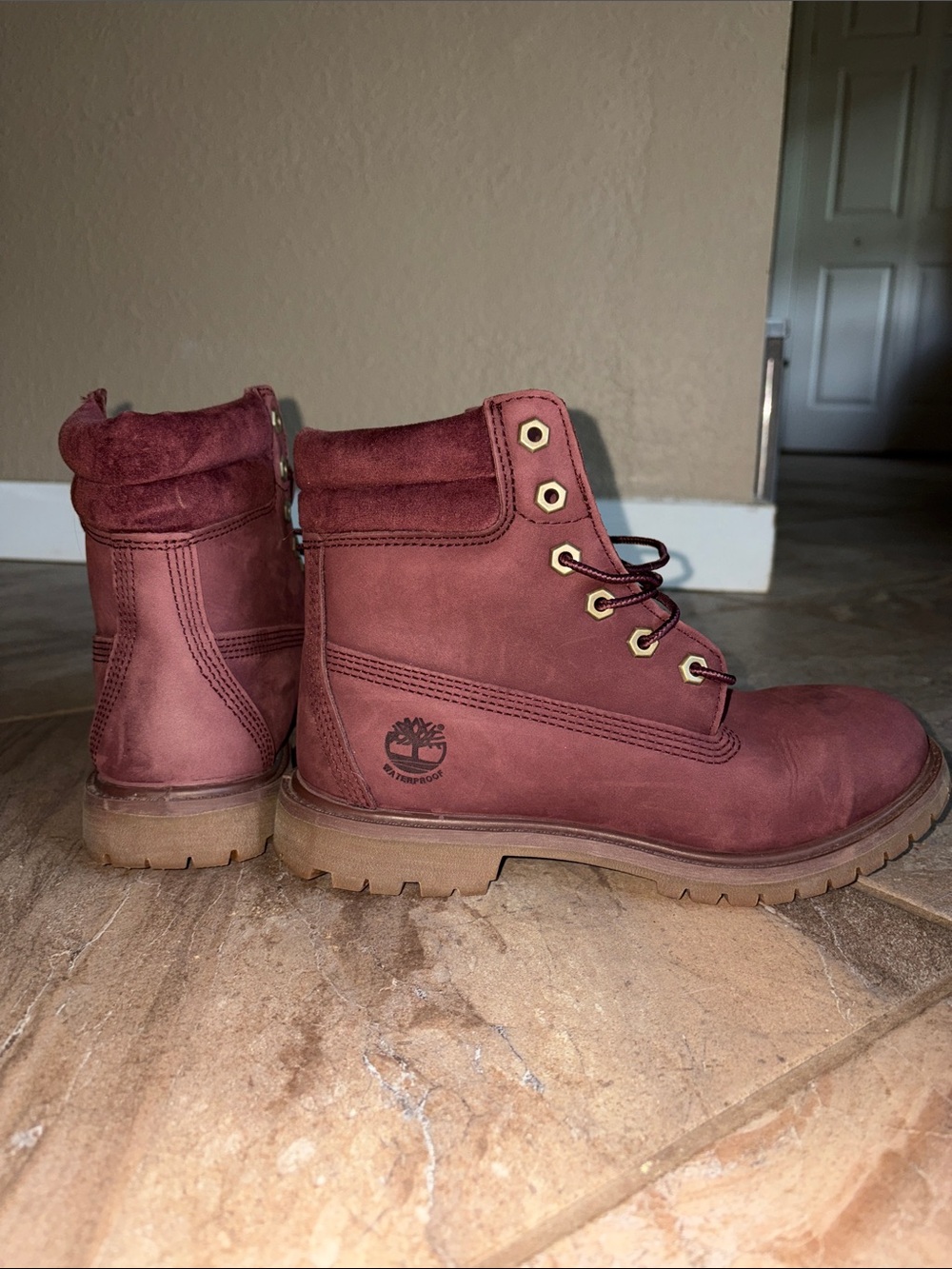 Timberland Women's Burgundy Lace-Up Work-Inspired Ankle Boots